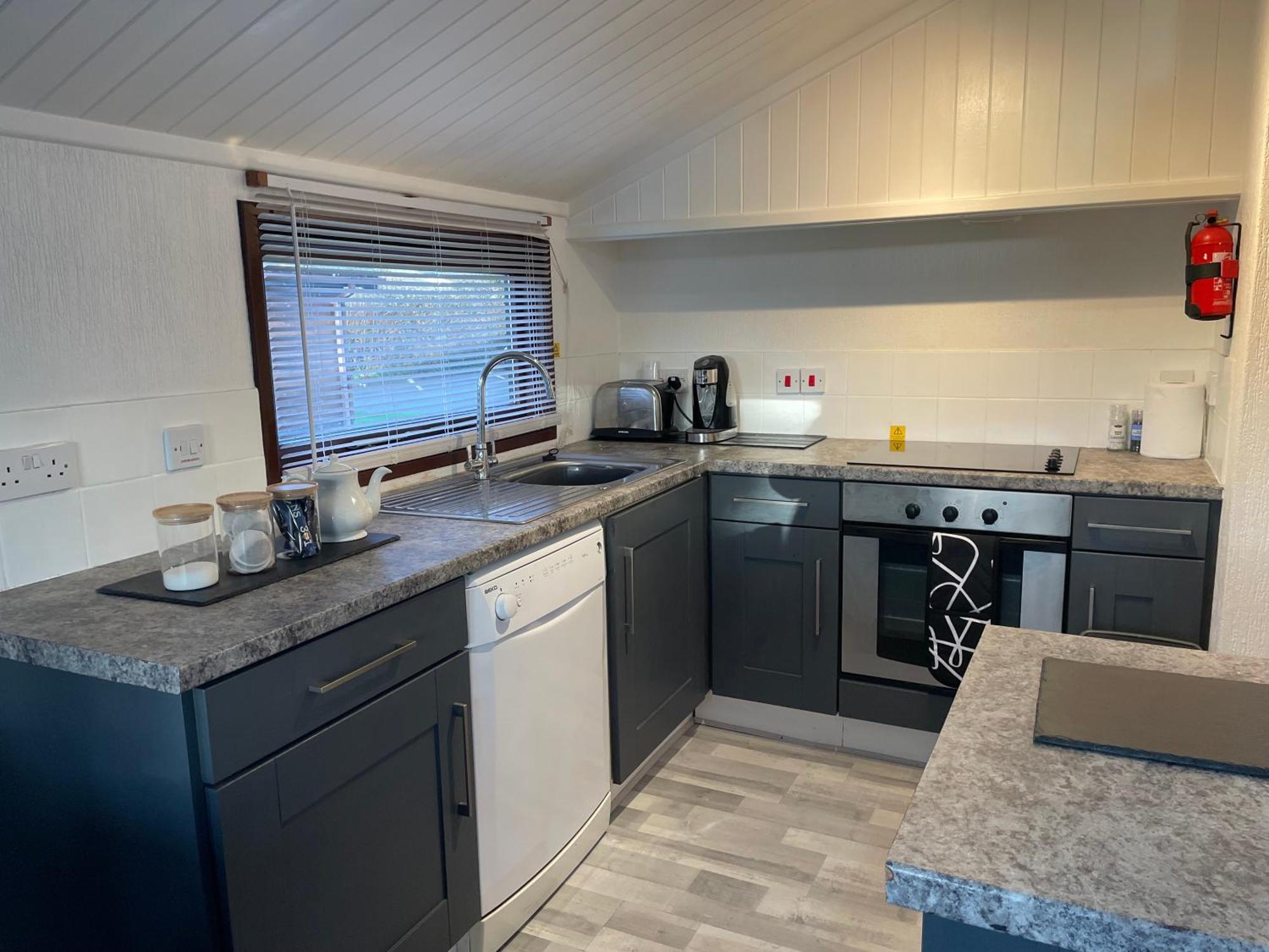 Cosy 3 Bed Lodge In Hoburne, Cotswolds South Cerney Zewnętrze zdjęcie